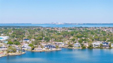 THIS HOME HAD NO FLOODING FOR EITHER HURRICANE DUE TO IT'S HIGH on The Renaisssance Vinoy Golf Club in Florida - for sale on GolfHomes.com, golf home, golf lot