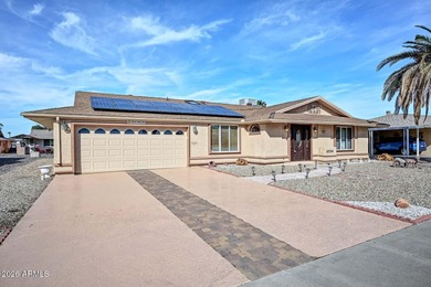 Welcome home to the highly desirable Sun City community! This 2 on Sun City Lakes West and East in Arizona - for sale on GolfHomes.com, golf home, golf lot