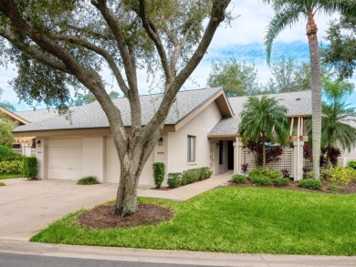 Looking for an updated END-UNIT that feels like home right away on The Meadows Golf and Country Club in Florida - for sale on GolfHomes.com, golf home, golf lot