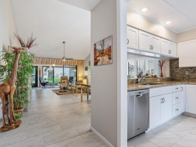 Looking for an updated END-UNIT that feels like home right away on The Meadows Golf and Country Club in Florida - for sale on GolfHomes.com, golf home, golf lot