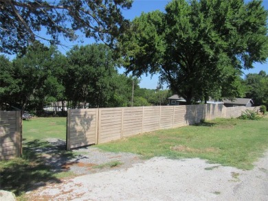 Looking for an amazing home? This home is Permanently sat on on Tanglewood Resort in Texas - for sale on GolfHomes.com, golf home, golf lot