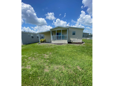 This lovely 3bed 2bath home is move in ready! Seller is on Riverwood Golf Club in Florida - for sale on GolfHomes.com, golf home, golf lot
