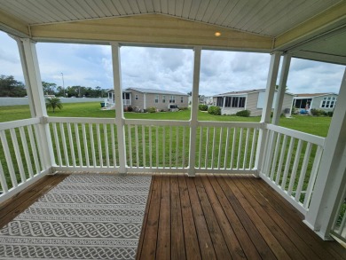 This lovely 3bed 2bath home is move in ready! Seller is on Riverwood Golf Club in Florida - for sale on GolfHomes.com, golf home, golf lot