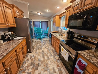 This lovely 3bed 2bath home is move in ready! Seller is on Riverwood Golf Club in Florida - for sale on GolfHomes.com, golf home, golf lot