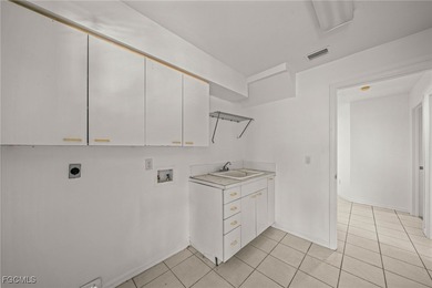 Waterfront Home with Oversized cul-de-sac Lot in Shamrock Lakes! on El Rio Golf Course and Club in Florida - for sale on GolfHomes.com, golf home, golf lot