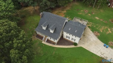 Priced to Sell: Charming house needing your finishing touch! on Twin Lakes Golf Course in Alabama - for sale on GolfHomes.com, golf home, golf lot