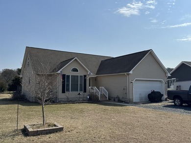 Large home located on an oversized lot in Captain's Cove on Captains Cove Golf and Yacht Club in Virginia - for sale on GolfHomes.com, golf home, golf lot