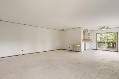 Calling all Chip & Joanna wannabes & weekend warriors!Tucked in on Kimberling City Golf Club in Missouri - for sale on GolfHomes.com, golf home, golf lot