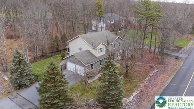 OPEN HOUSE, SATURDAY, Nov., 22nd 1-3 PM Welcome to your on Eagle Rock Golf and Ski Resort in Pennsylvania - for sale on GolfHomes.com, golf home, golf lot