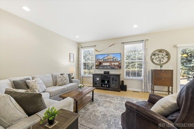 Welcome to this spectacular townhome in sought after Patriot on Bolingbrook Golf Club in Illinois - for sale on GolfHomes.com, golf home, golf lot