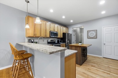 Welcome to this spectacular townhome in sought after Patriot on Bolingbrook Golf Club in Illinois - for sale on GolfHomes.com, golf home, golf lot