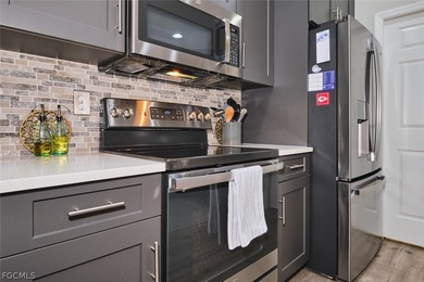 Top floor 3 bedroom condo located in Lexington Country Club's on Lexington Country Club in Florida - for sale on GolfHomes.com, golf home, golf lot