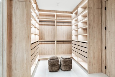 Experience refined luxury in this true designer Smart Home on Pine Tree Golf Club in Florida - for sale on GolfHomes.com, golf home, golf lot