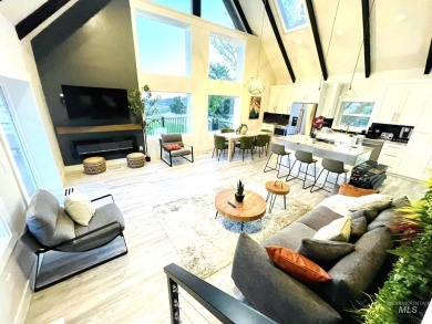 Casa Vida Sol~ A Private Mountain Retreat in the city. Perched on Shadow Valley Golf Course in Idaho - for sale on GolfHomes.com, golf home, golf lot