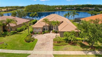 Beautiful pool home! 4 bedrooms + den, 3 bath (including a on The Plantation Golf and Country Club in Florida - for sale on GolfHomes.com, golf home, golf lot