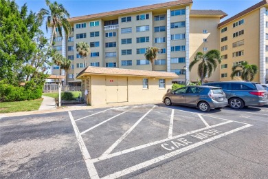 GOLF COURSE VIEWS AND PANORAMIC SUNSETS! This spacious 1-bedroom on Seminole Lake Country Club in Florida - for sale on GolfHomes.com, golf home, golf lot