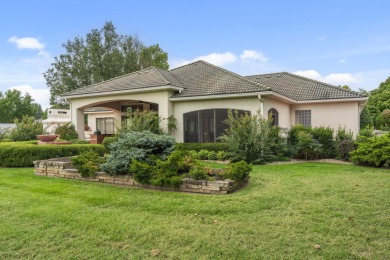 Welcome to 5364 South Castlebay Drive in the prestigious gated on Highland Springs Country Club in Missouri - for sale on GolfHomes.com, golf home, golf lot