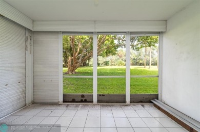 Ground floor unit walk out to the pool! 1100+ square foot 2bd on Palm-Aire Country Club and Resort - Palms in Florida - for sale on GolfHomes.com, golf home, golf lot