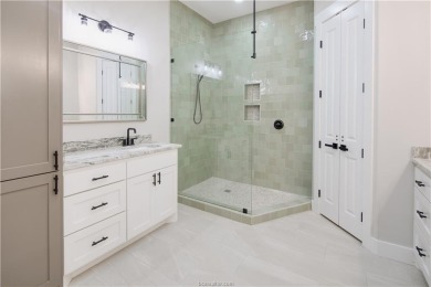 **GOLF COURSE HOME - 1-Year Membership Included!
Welcome to your on Oak Grove Country Club in Texas - for sale on GolfHomes.com, golf home, golf lot