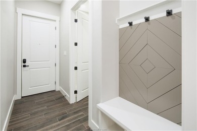 **GOLF COURSE HOME - 1-Year Membership Included!
Welcome to your on Oak Grove Country Club in Texas - for sale on GolfHomes.com, golf home, golf lot