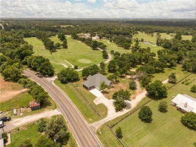 **GOLF COURSE HOME - 1-Year Membership Included!
Welcome to your on Oak Grove Country Club in Texas - for sale on GolfHomes.com, golf home, golf lot