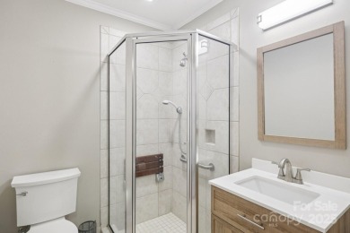 Welcome to 8 Hickory Ridge Court--a warm, inviting 4BR/3BA home on River Hills Country Club in South Carolina - for sale on GolfHomes.com, golf home, golf lot