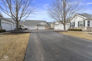 Welcome to one of the largest townhomes in the sought-after on Carillon Lakes 3 Hole Course in Illinois - for sale on GolfHomes.com, golf home, golf lot