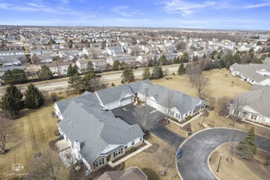 Welcome to one of the largest townhomes in the sought-after on Carillon Lakes 3 Hole Course in Illinois - for sale on GolfHomes.com, golf home, golf lot