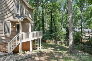 Welcome to 8 Hickory Ridge Court--a warm, inviting 4BR/3BA home on River Hills Country Club in South Carolina - for sale on GolfHomes.com, golf home, golf lot