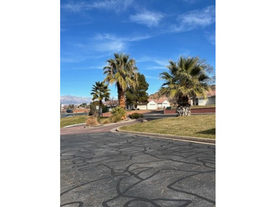 This is a great investment property. Affordable place to live on St. George Golf Course in Utah - for sale on GolfHomes.com, golf home, golf lot