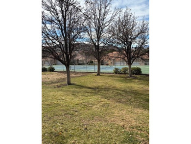 This is a great investment property. Affordable place to live on St. George Golf Course in Utah - for sale on GolfHomes.com, golf home, golf lot