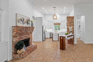 Elegant Living in Southern Trace - Where Luxury Meets Lifestyle

 on Southern Trace Country Club in Louisiana - for sale on GolfHomes.com, golf home, golf lot