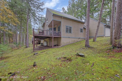 Move right in and enjoy this fully furnished, beautifully on Buck Hill Golf Club  in Pennsylvania - for sale on GolfHomes.com, golf home, golf lot