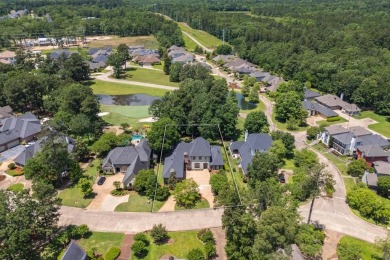 Elegant Living in Southern Trace - Where Luxury Meets Lifestyle

 on Southern Trace Country Club in Louisiana - for sale on GolfHomes.com, golf home, golf lot