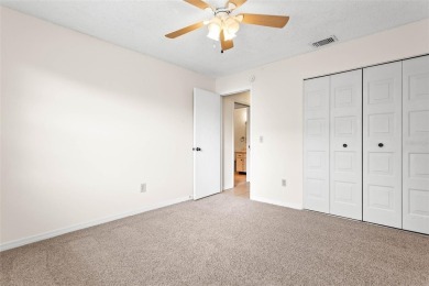 Enjoy easy living in this charming 2-bedroom, 2-bath end unit on Kings Point Executive Golf Course in Florida - for sale on GolfHomes.com, golf home, golf lot