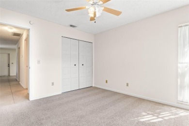 Enjoy easy living in this charming 2-bedroom, 2-bath end unit on Kings Point Executive Golf Course in Florida - for sale on GolfHomes.com, golf home, golf lot