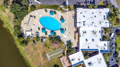 Enjoy easy living in this charming 2-bedroom, 2-bath end unit on Kings Point Executive Golf Course in Florida - for sale on GolfHomes.com, golf home, golf lot