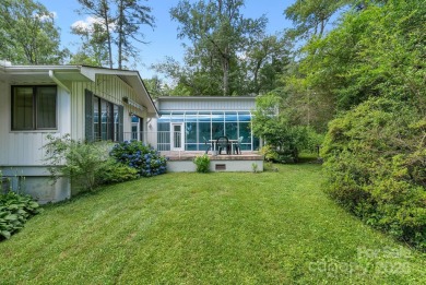 Excellent opportunity to make this one level home in desirable on Crooked Creek Golf Course in North Carolina - for sale on GolfHomes.com, golf home, golf lot