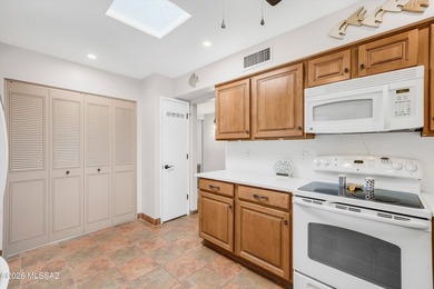 Price Range $299,900-$309,900. Turn-key & ready for you to move on Dorado Country Club in Arizona - for sale on GolfHomes.com, golf home, golf lot