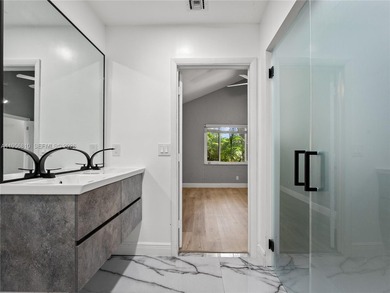 Reintroduced to the market - fully refreshed and move-in ready! on Inverrary Country Club in Florida - for sale on GolfHomes.com, golf home, golf lot