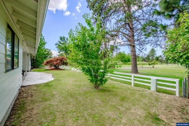 Accepted Offer with Contingencies. Golfers paradise! on Meadowlawn Golf Course in Oregon - for sale on GolfHomes.com, golf home, golf lot