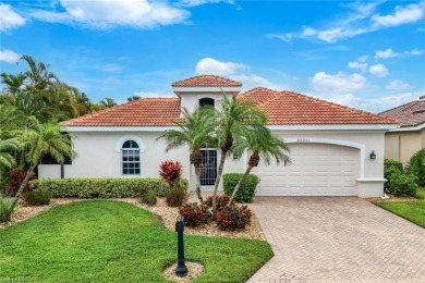 Elegant Courtyard Pool Home with Guest Cabana! GOLF MEMBERSHIP on Hunters Ridge Country Club in Florida - for sale on GolfHomes.com, golf home, golf lot