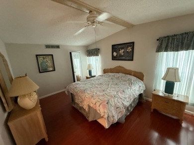 This well-cared for 2-bedroom, 2-bathroom Palm Harbor Home is on Del Tura Golf and Country Club in Florida - for sale on GolfHomes.com, golf home, golf lot