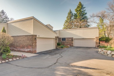 Welcome to 4240 Wabeek Lake Dr, a charming end-unit condo in the on Wabeek Country Club in Michigan - for sale on GolfHomes.com, golf home, golf lot