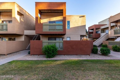 Discover the perfect blend of comfort and convenience in this on Continental Golf Course in Arizona - for sale on GolfHomes.com, golf home, golf lot