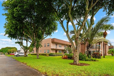 Enjoy this 2 bedroom condo in the desirable 55+ Community, Kings on Kings Point Golf -Flanders Way in Florida - for sale on GolfHomes.com, golf home, golf lot