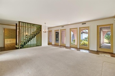 This is an exceptional opportunity to own a spacious two story on Corpus Christi Country Club Golf Course in Texas - for sale on GolfHomes.com, golf home, golf lot