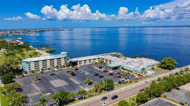 Great property in a NON-deed restricted community, that is on Seminole Lakes Country Club in Florida - for sale on GolfHomes.com, golf home, golf lot