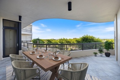 One or more photo(s) has been virtually staged. This is more on Links on Longboat Golf Club in Florida - for sale on GolfHomes.com, golf home, golf lot