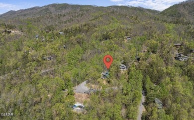 Charming Turn-Key Cabin in Gatlinburg's Premier Cobbly Nob on Bent Creek Golf Course in Tennessee - for sale on GolfHomes.com, golf home, golf lot